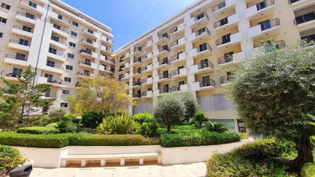 Luxuries, Central ,Sleep 4 Apartamento Gzira Exterior foto